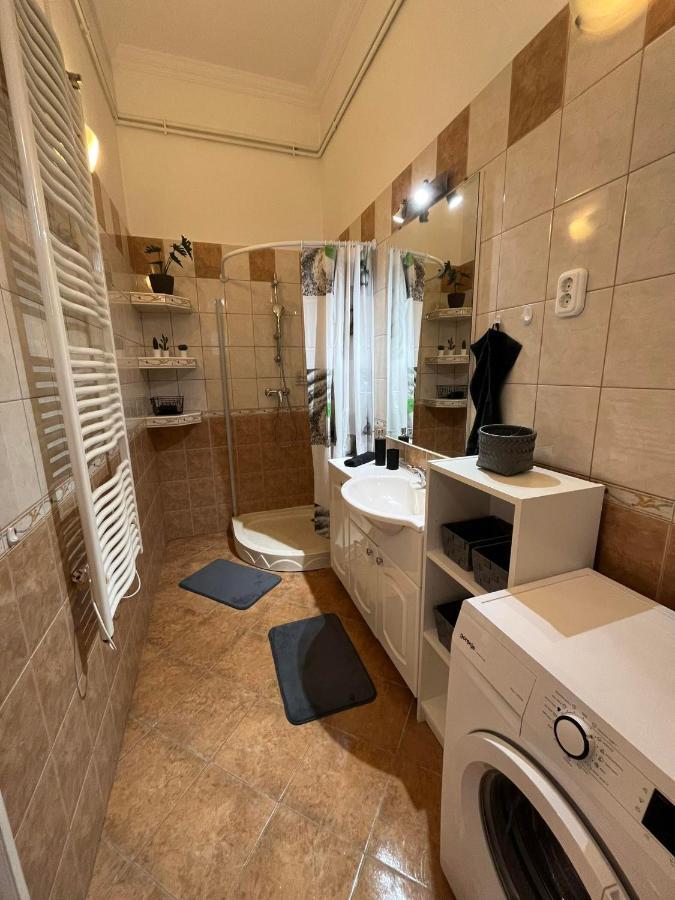 Szeged Apartman Eksteriør billede